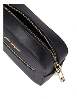 Tommy Hilfiger Iconic Tommy Camera Crossbody Bag In Desert Sky -Mocha shop 897934780 3 720x928