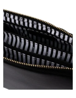 Mocha Two-Faced Jessie Crossbody Bag In Black -Mocha shop 905072950 3 1 720x928