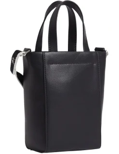 Calvin Klein Jeans Ultralight Faux Leather Tote Bag In Black 7 Calvin Klein Jeans Ultralight Faux Leather Tote Bag In Black -Mocha shop 926888410 2 720x928