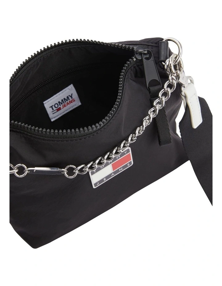Tommy Jeans Badge Plaque Shoulder Bag In Black 7 Tommy Jeans Badge Plaque Shoulder Bag In Black - Image 5