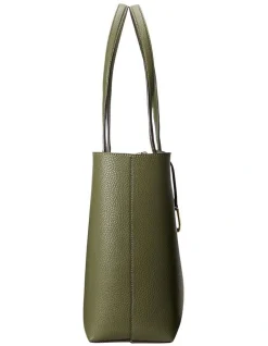 Lauren Ralph Lauren Reversible Tote Bag Zebra Ptchwrk In Clsc Olive/Olive 10 Lauren Ralph Lauren Reversible Tote Bag Zebra Ptchwrk In Clsc Olive/Olive -Mocha shop 934583320 4 720x928