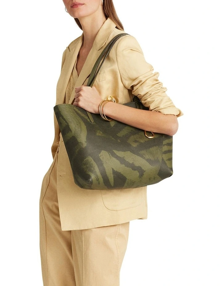 Lauren Ralph Lauren Reversible Tote Bag Zebra Ptchwrk In Clsc Olive/Olive 7 Lauren Ralph Lauren Reversible Tote Bag Zebra Ptchwrk In Clsc Olive/Olive - Image 5
