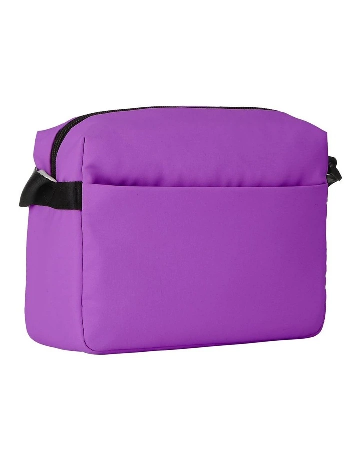 Hedgren Neutron M Zip Around Crossbody Bag In Violet Berry 5 Hedgren Neutron M Zip Around Crossbody Bag In Violet Berry - Image 3