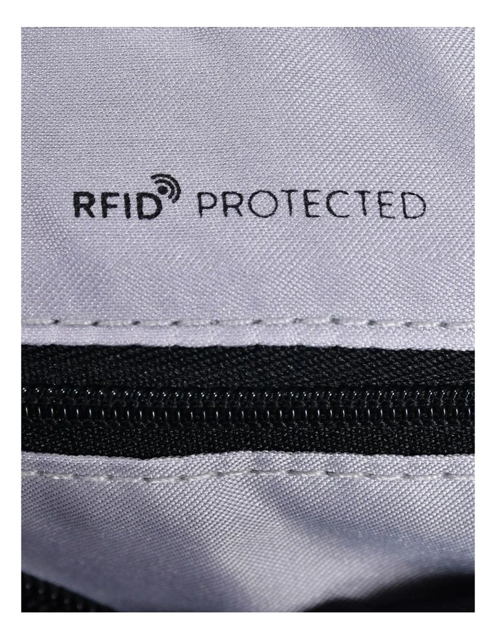 Hedgren Eye Quilted Crossbody Bag In Black 8 Hedgren Eye Quilted Crossbody Bag In Black - Image 6