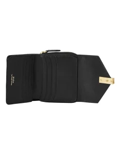 Polo Ralph Lauren Polo ID Leather Compact Wallet In Black 8 Polo Ralph Lauren Polo ID Leather Compact Wallet In Black -Mocha shop 945002710 3 720x928