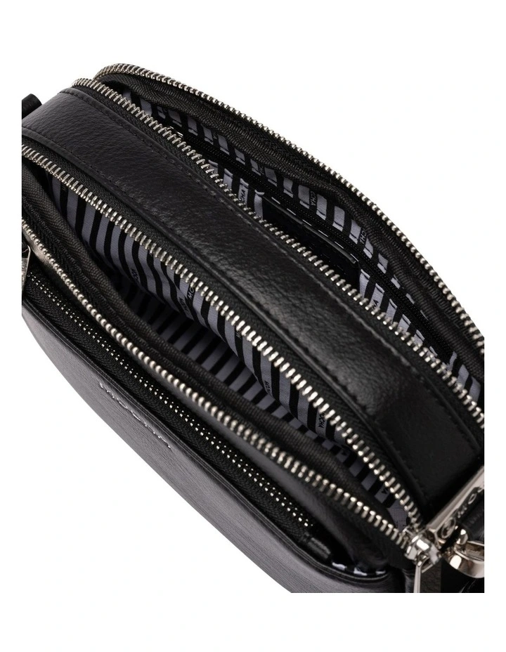Mocha Laural Crossbody Bag In Black/Silver 5 Mocha Laural Crossbody Bag In Black/Silver - Image 3
