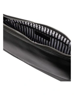 Mocha Marie Crossbody Bag In Black -Mocha shop 958719610 3 720x928