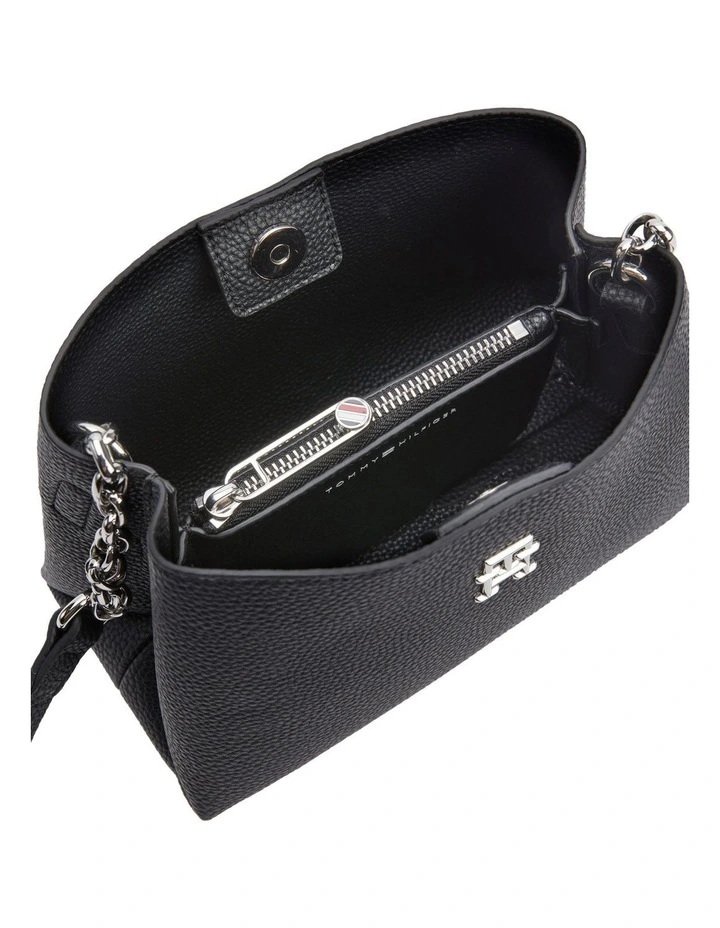 Tommy Hilfiger TH Emblem Tote Bag In Black 5 Tommy Hilfiger TH Emblem Tote Bag In Black - Image 3