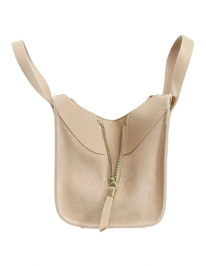 Belle & Bloom Paradise City Mini Hammock Bag In Camel 7 Belle & Bloom Paradise City Mini Hammock Bag In Camel - Image 5