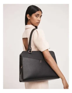 Mimco D-vine Worker Tote Bag In Black Rose Gold 11 Mimco D-vine Worker Tote Bag In Black Rose Gold -Mocha shop 982443430 4 720x928