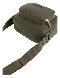 Seed Heritage Logo Camera Bag In Green 9 Seed Heritage Logo Camera Bag In Green -Mocha shop 988448410 4 720x928